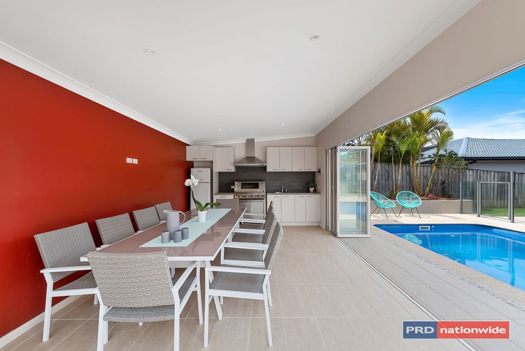 11 Canomie Street SAPPHIRE BEACH 20