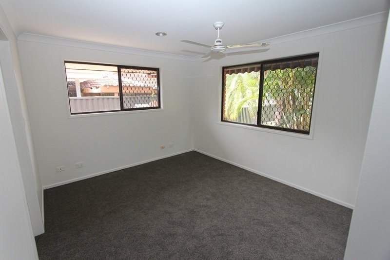 11 Canterbury Chase ASHMORE 7