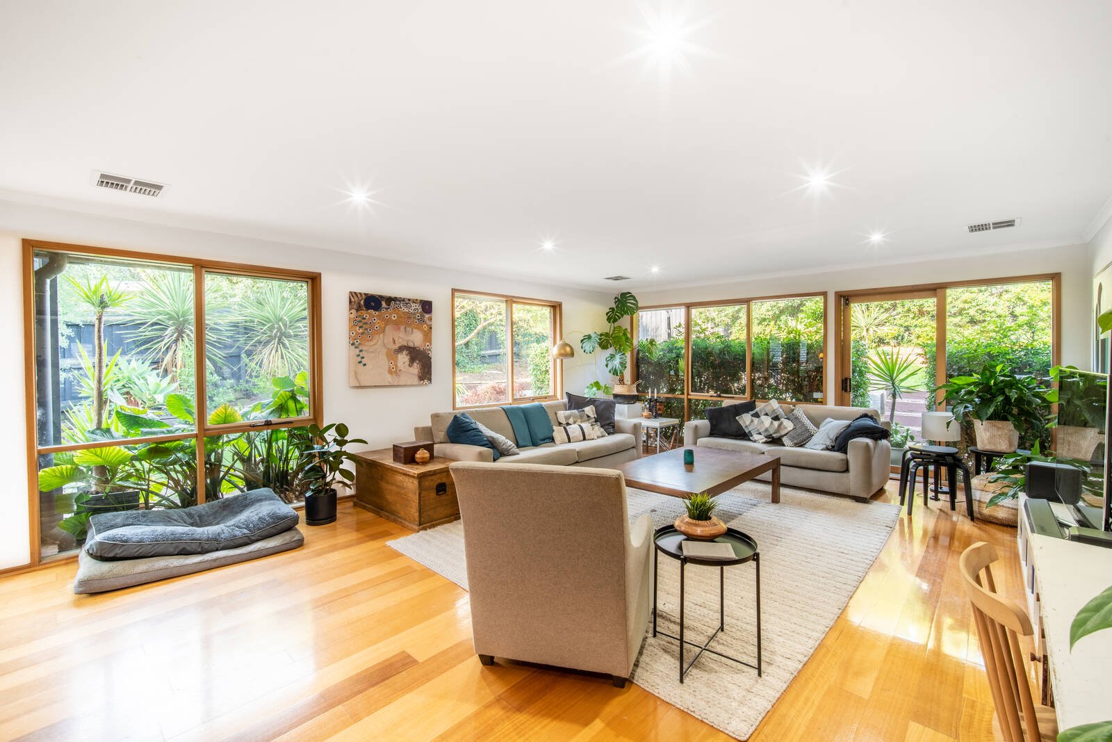 Real Estate and Property in 11 Caravan Street, Balwyn, VIC