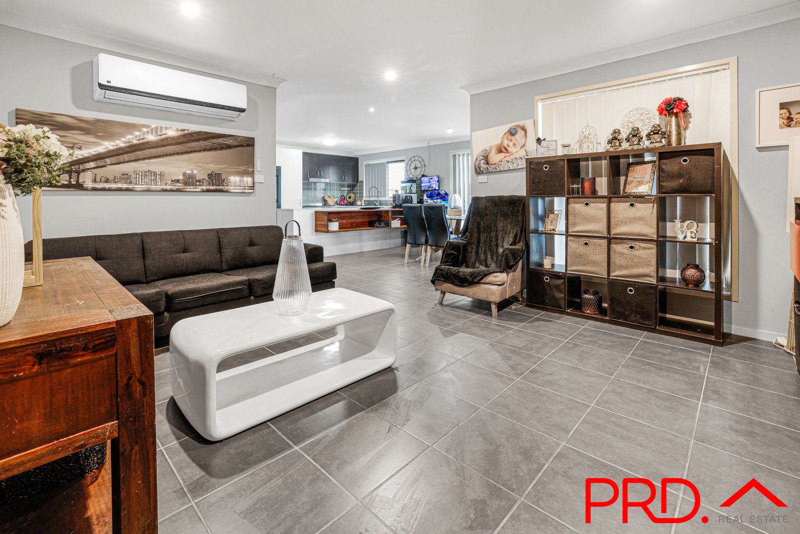 11 Carnegie Place TAMWORTH 6