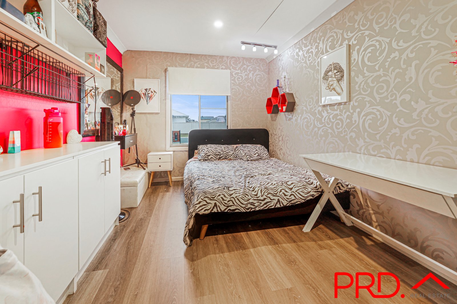 11 Carnegie Place TAMWORTH 12