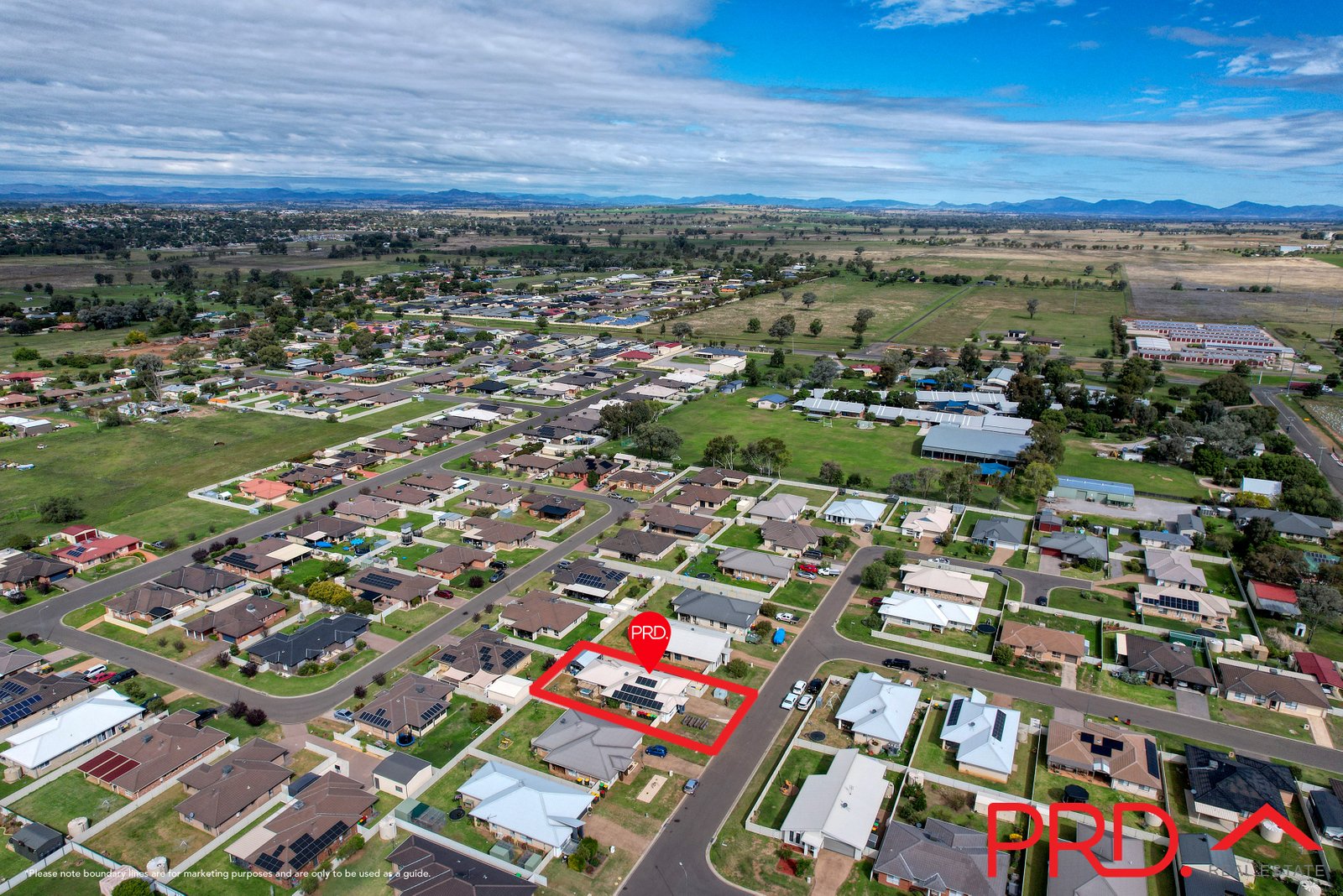 11 Carnegie Place TAMWORTH 24