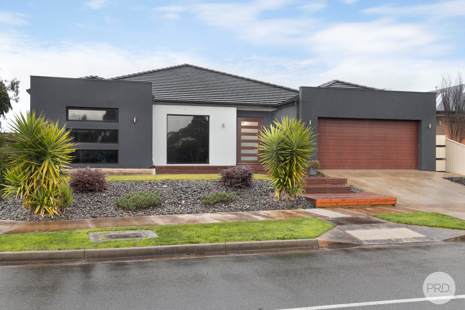 11 Carriers Arms Drive MINERS REST 1