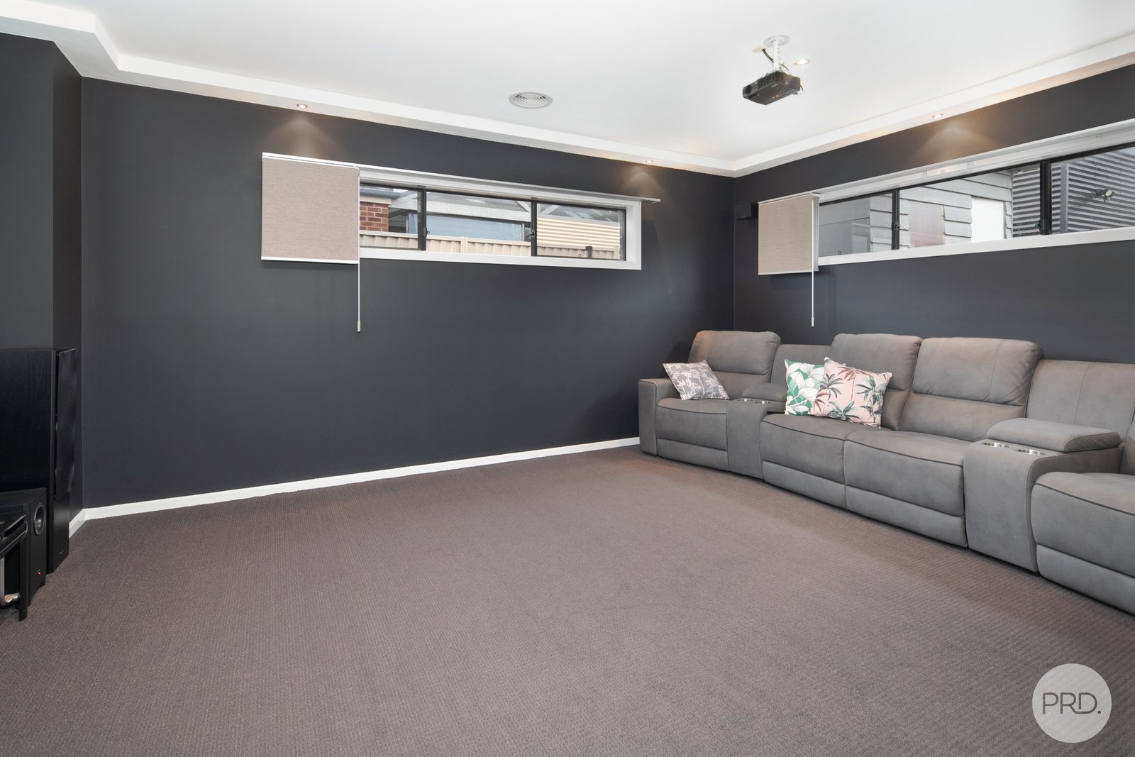 11 Carriers Arms Drive MINERS REST 9