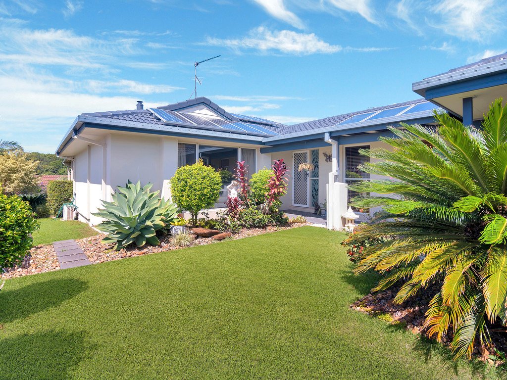 11 Cashel Crescent BANORA POINT 9