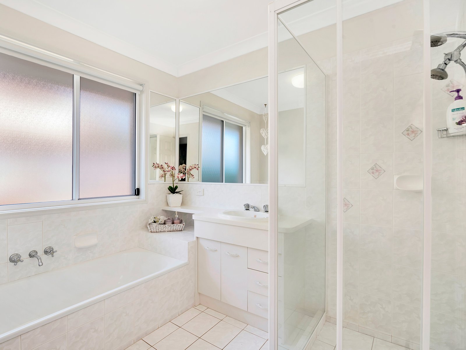 11 Cashel Crescent BANORA POINT 4