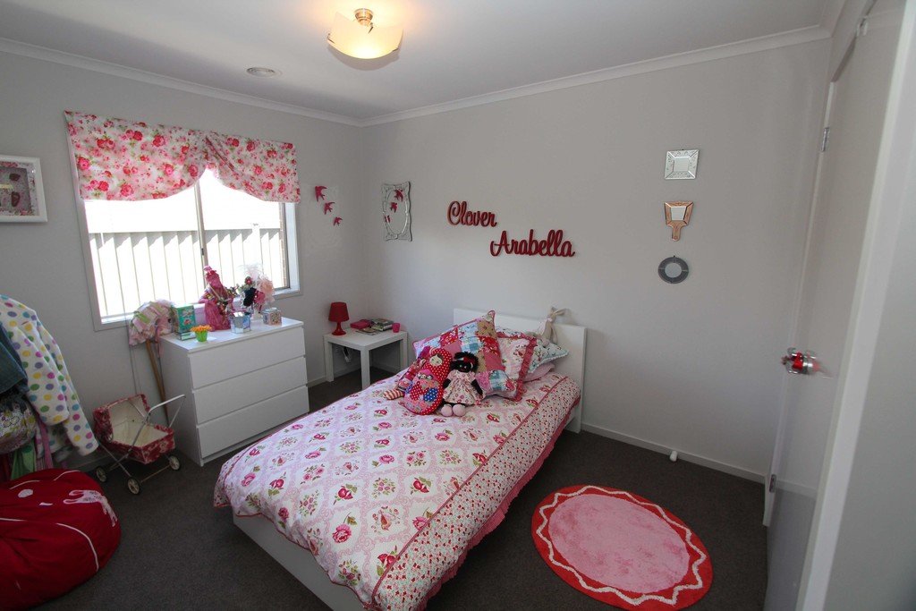 11 Catherine Court BROWN HILL 11