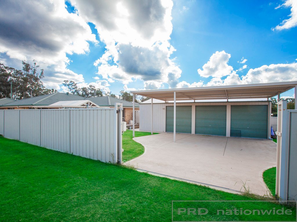 11 Cessnock St  KITCHENER 3