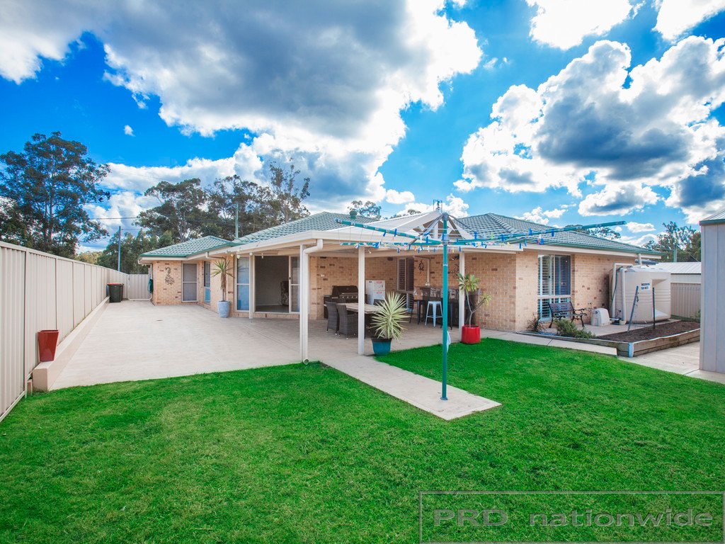 11 Cessnock St  KITCHENER 8