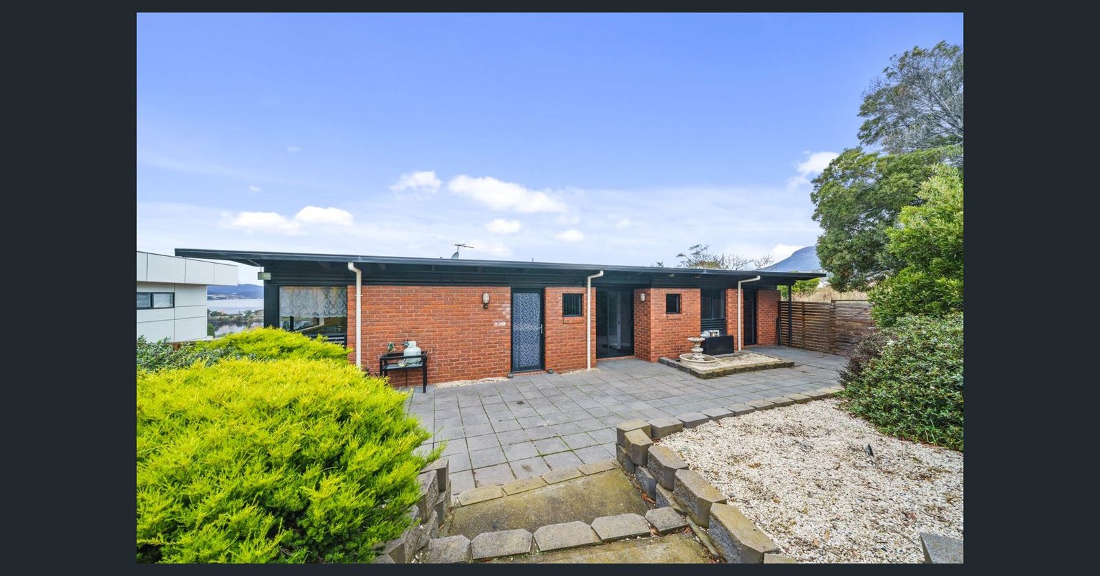 11 Chablis Court BERRIEDALE 1