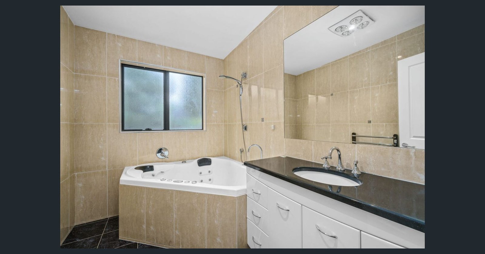 11 Chablis Court BERRIEDALE 8