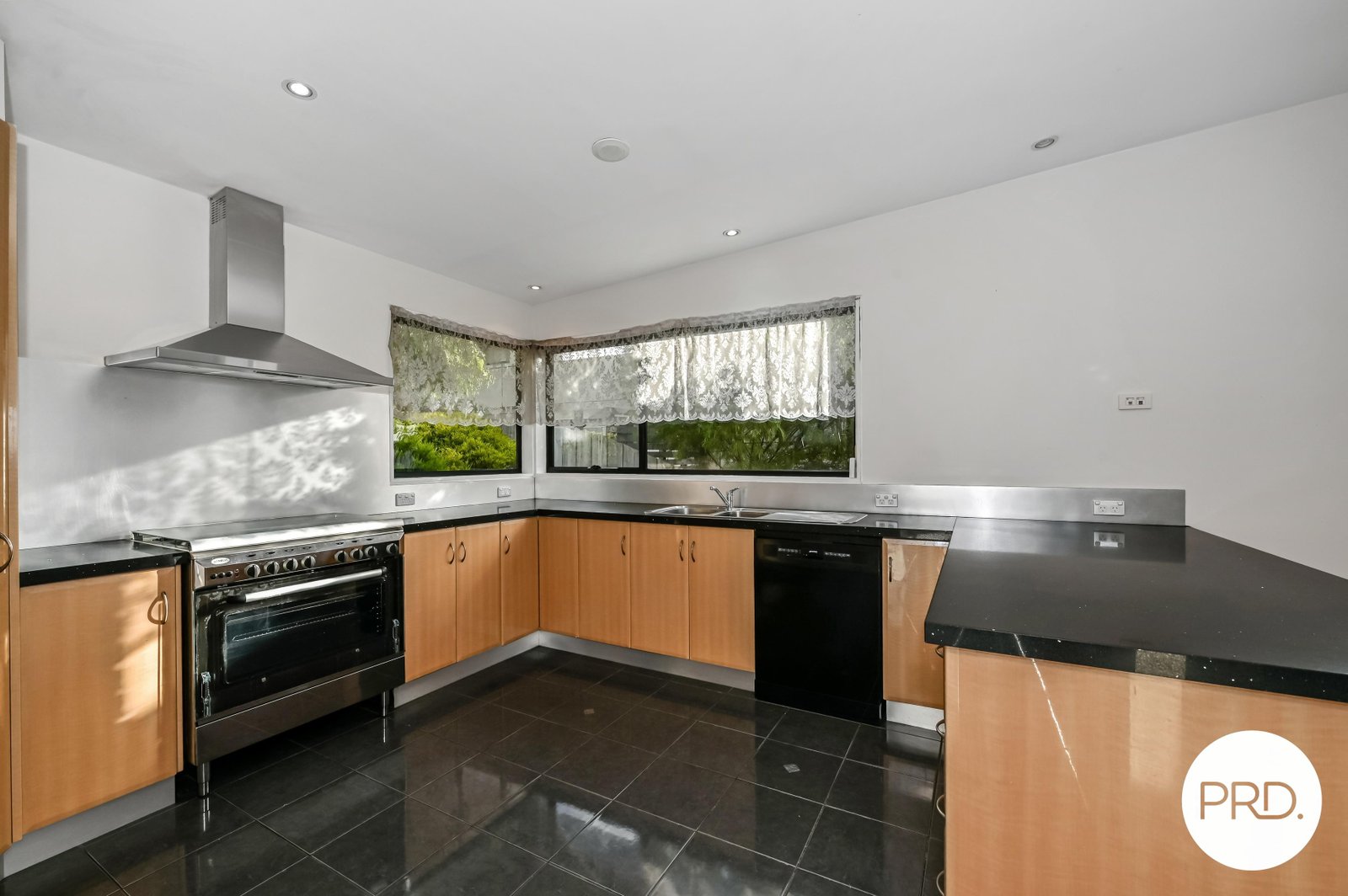 11 Chablis Court BERRIEDALE 10