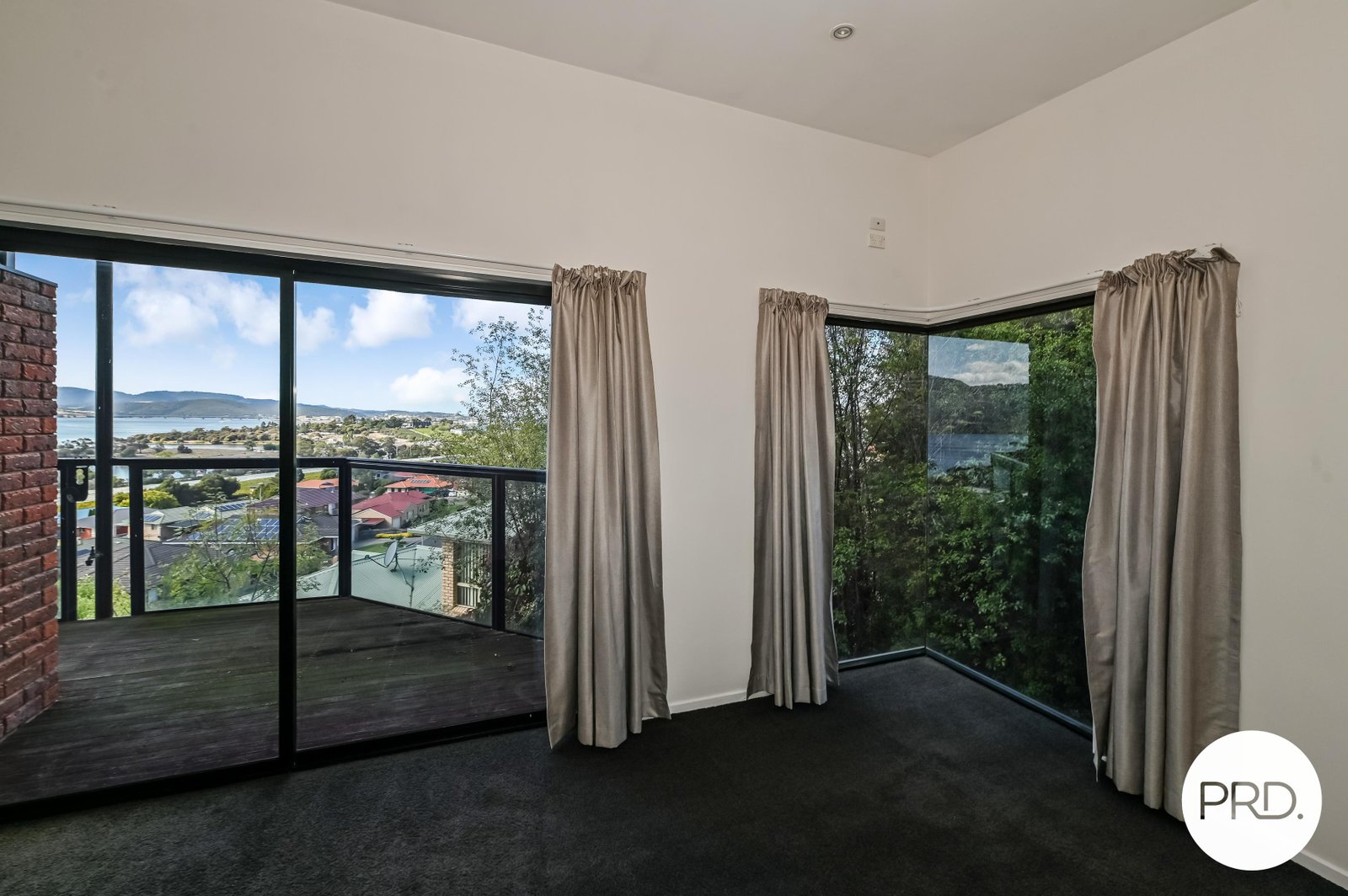 11 Chablis Court BERRIEDALE 13