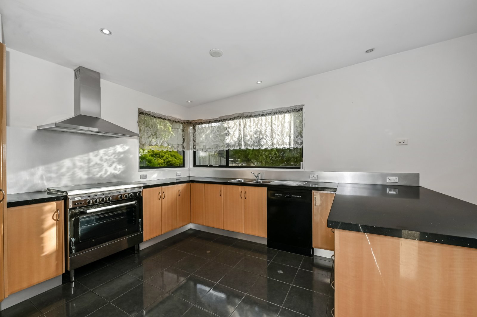 11 Chablis Ct  BERRIEDALE 3