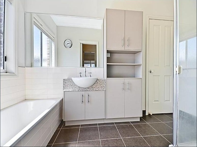 Gallery: 11 Chambers Court