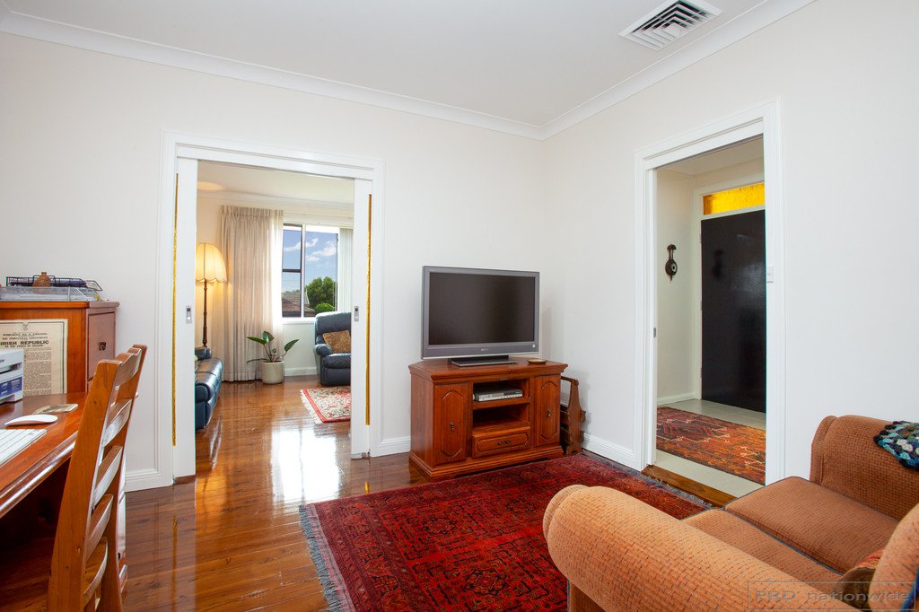 11 Charles Street EAST MAITLAND 9