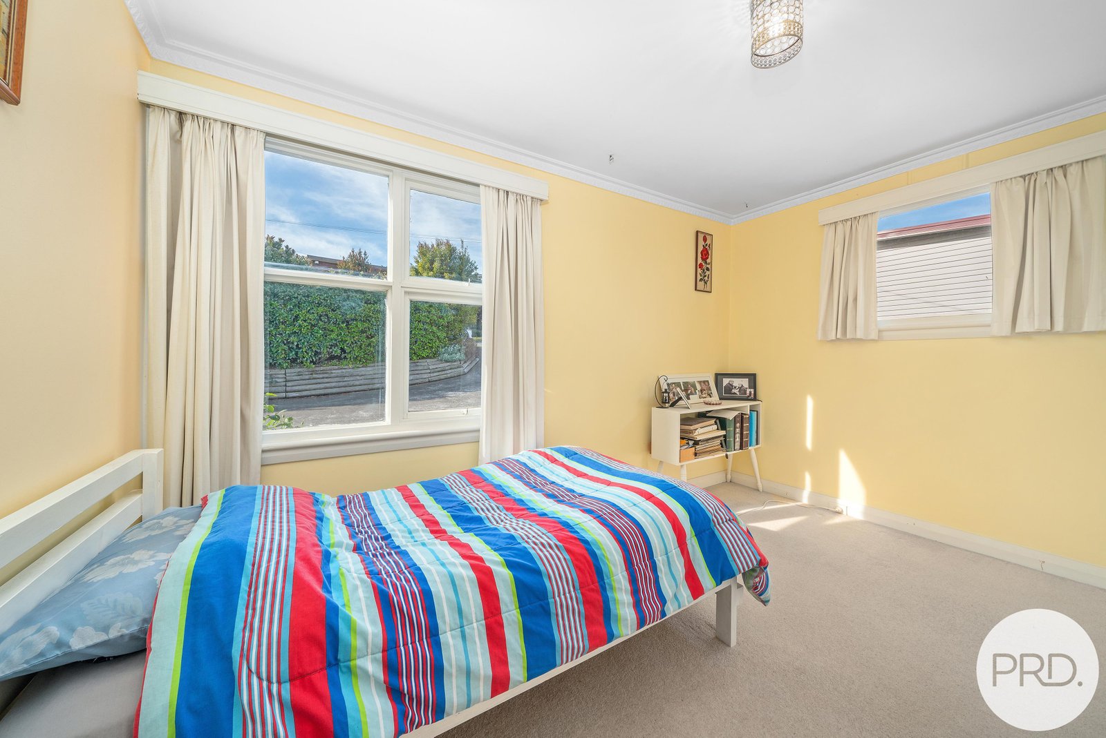 1/1 Chestnut Avenue LUTANA 12