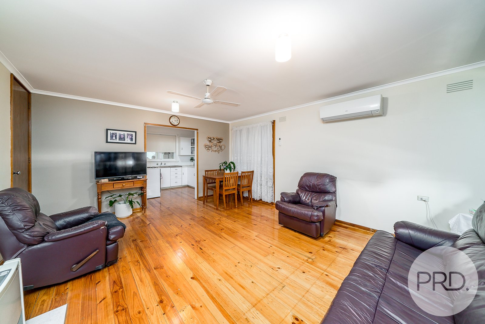 11 Chifley Crescent KOORINGAL 7