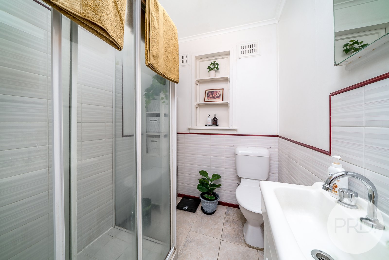 11 Chifley Crescent KOORINGAL 8