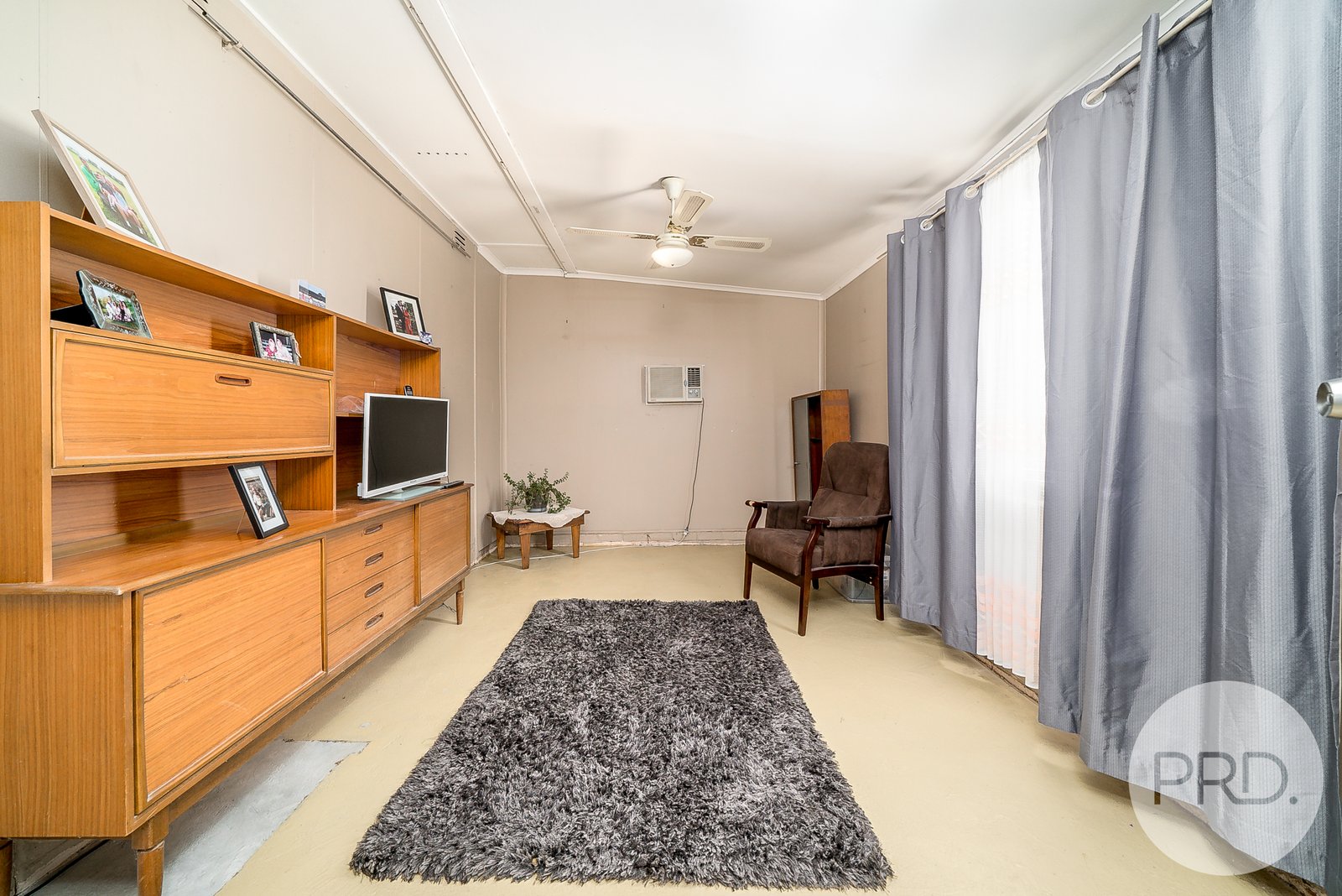 11 Chifley Crescent KOORINGAL 9