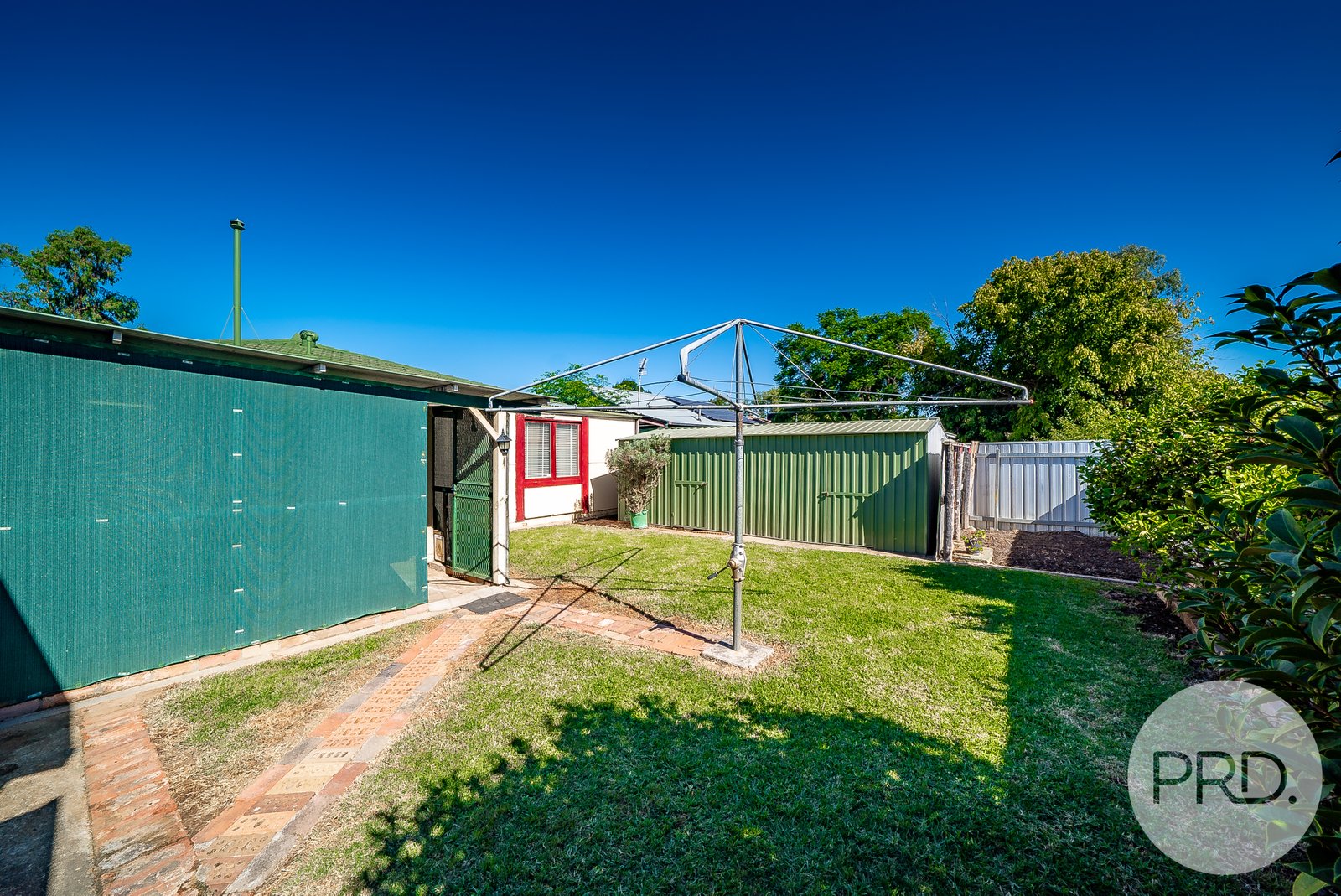 11 Chifley Crescent KOORINGAL 10