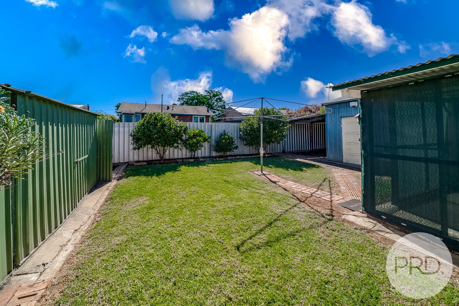 11 Chifley Crescent KOORINGAL 11