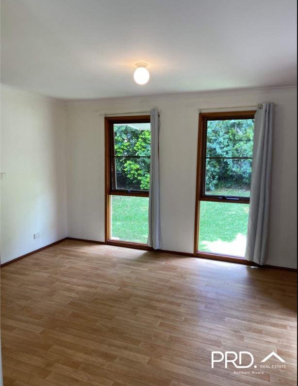 11 Chilcott Drive GOONELLABAH 4