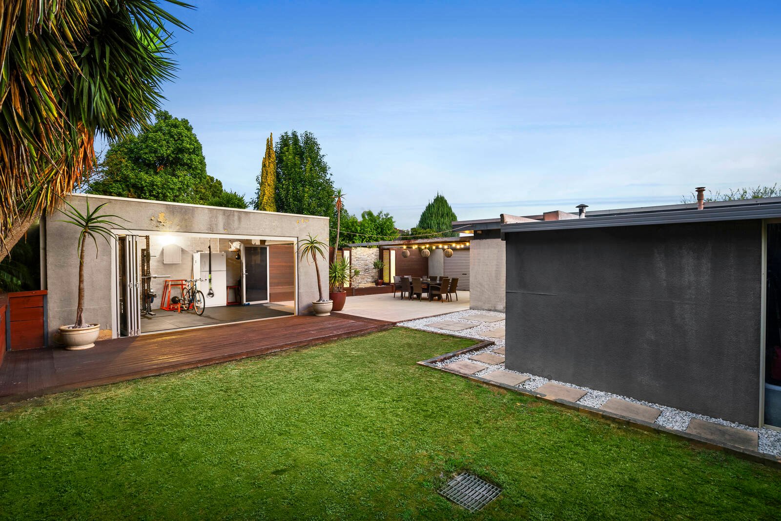 Real Estate and Property in 11 Chiltern Court, Doncaster East, VIC