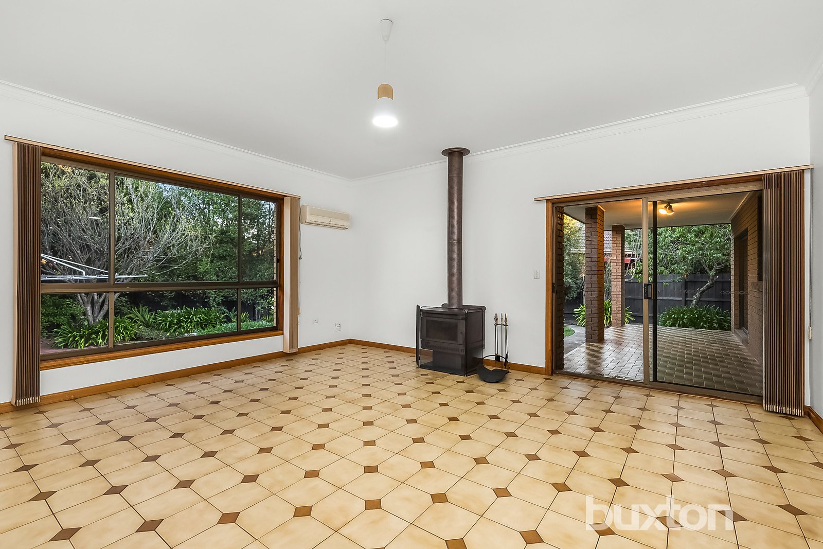 Gallery: 11 Christopher Court