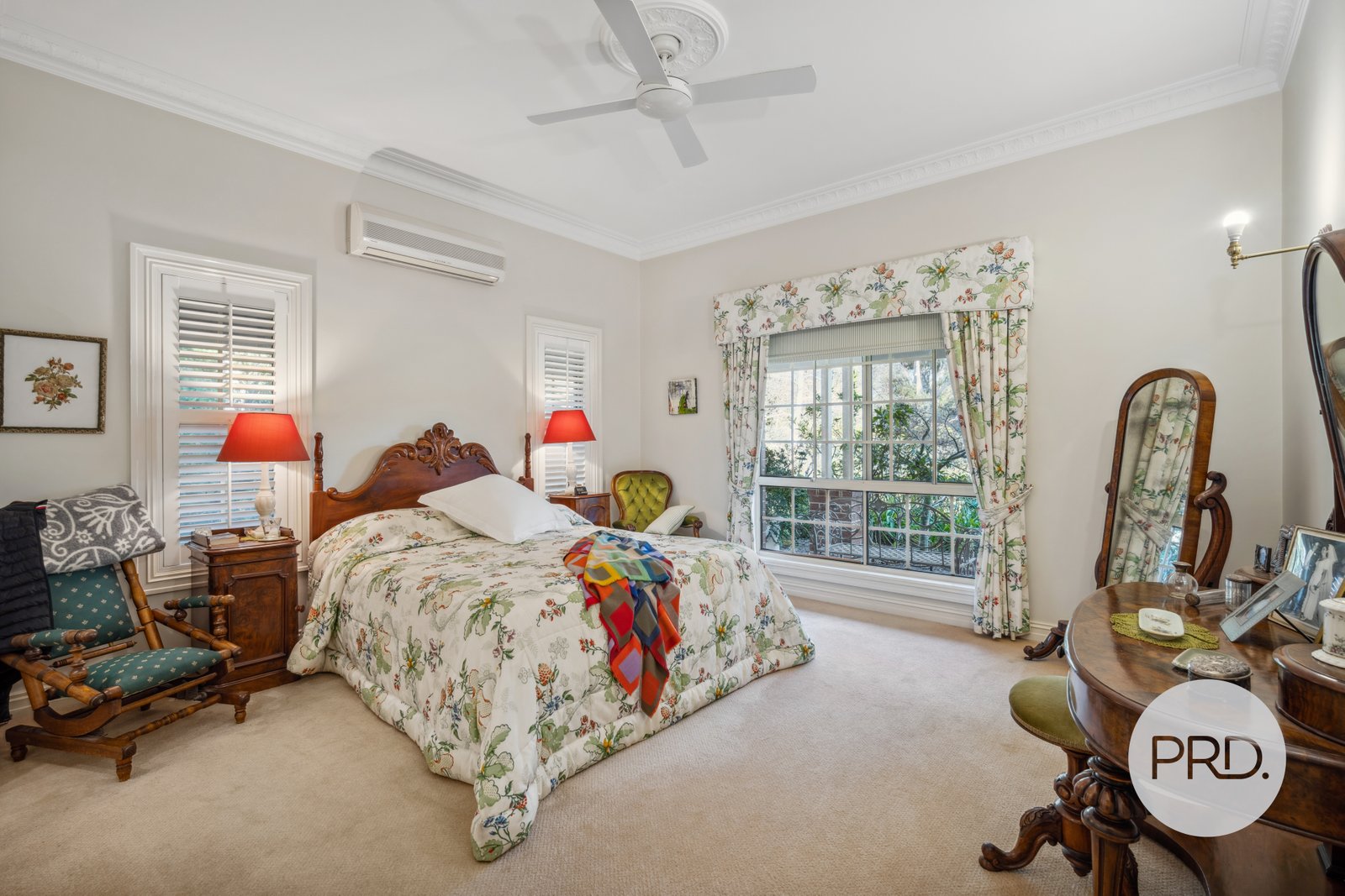 11 Clare Avenue LAKE ALBERT 12