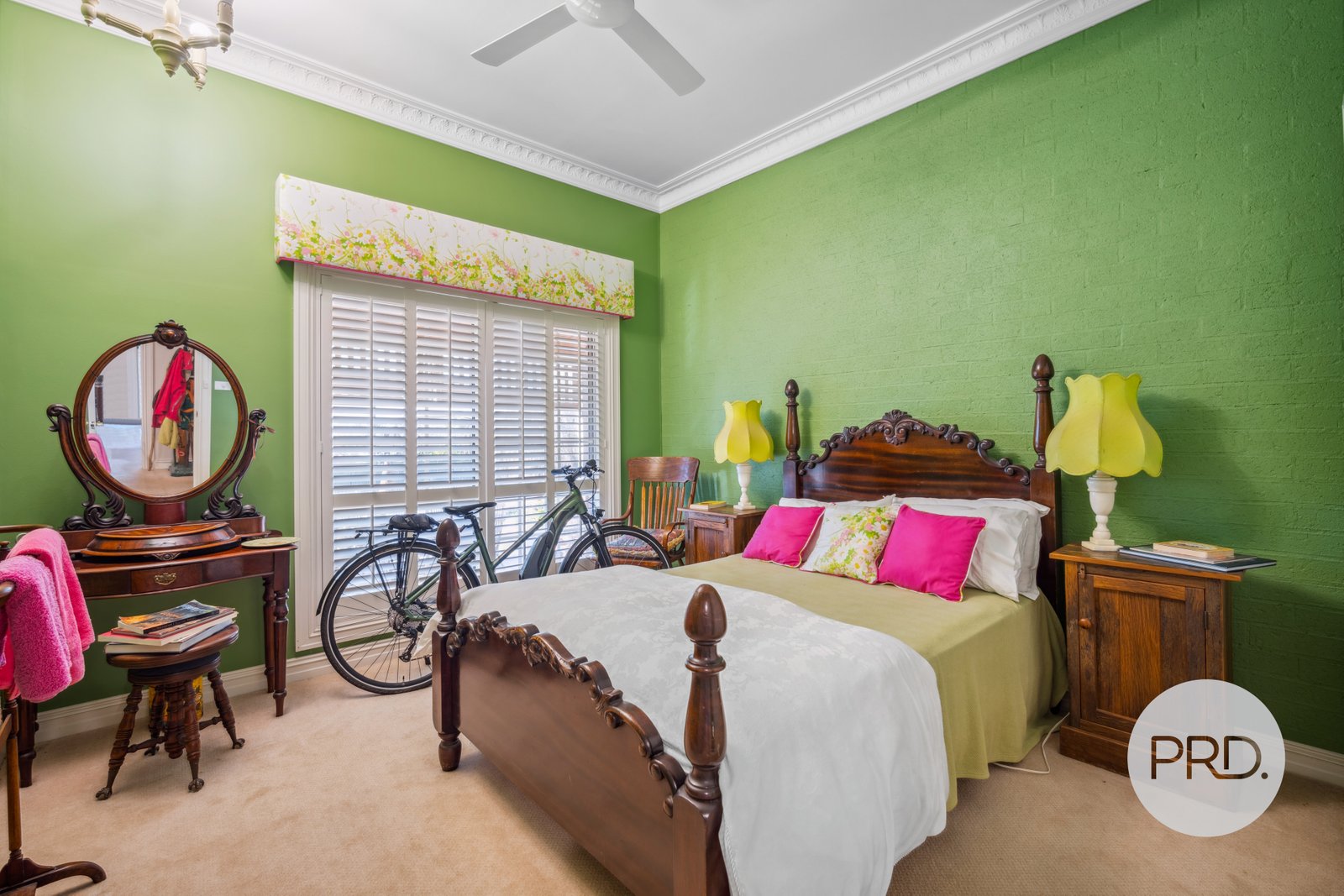 11 Clare Avenue LAKE ALBERT 17