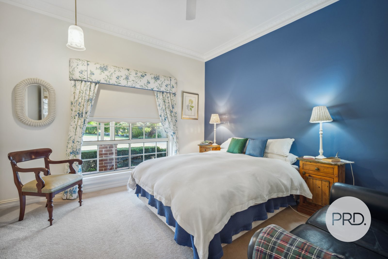 11 Clare Avenue LAKE ALBERT 19