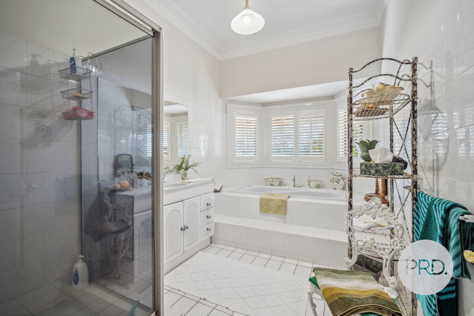 11 Clare Avenue LAKE ALBERT 20