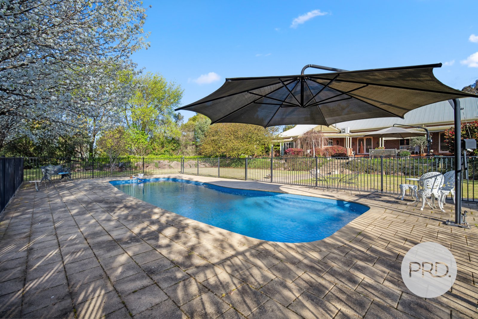 11 Clare Avenue LAKE ALBERT 29