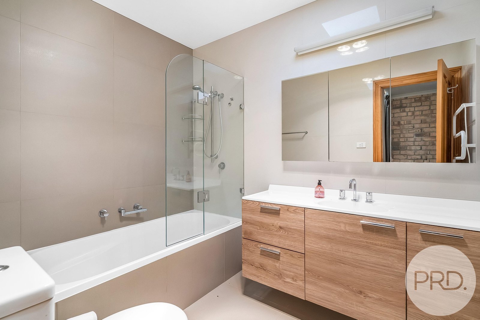 11 Clearwater Court BLACKMANS BAY 10