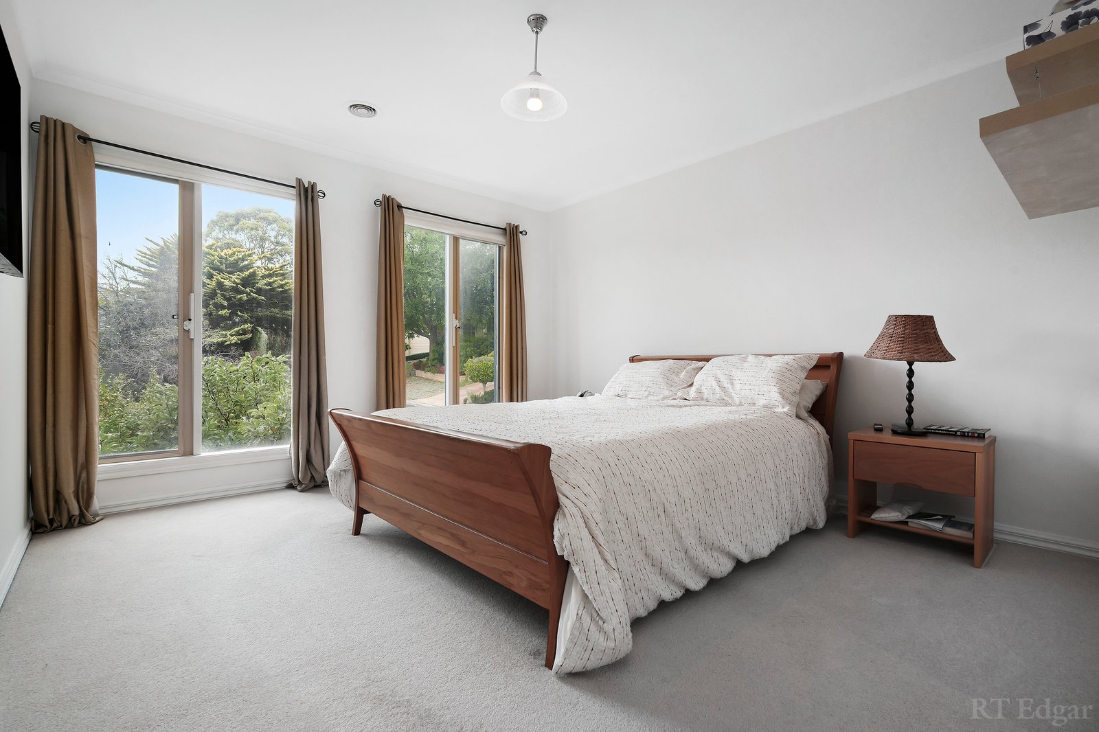 Real Estate and Property in 11 Clendon Court, Templestowe, VIC