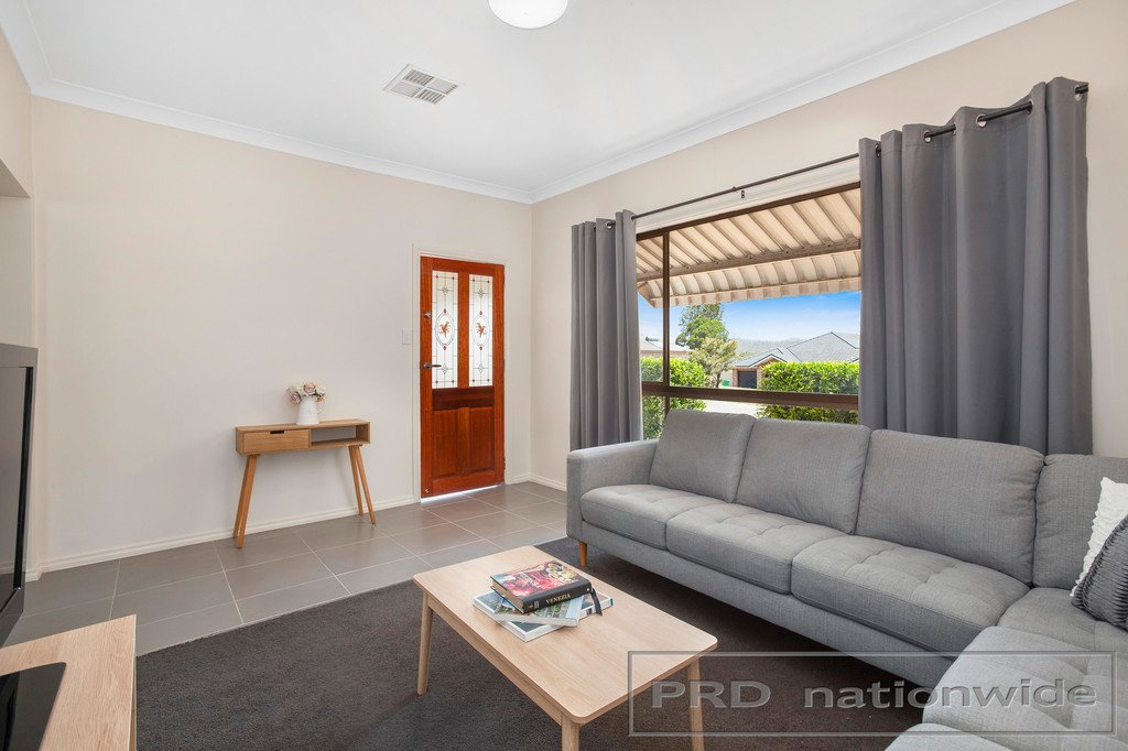 11 Clift Street GRETA 4