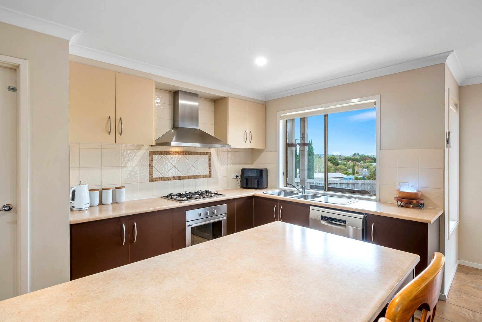 Real Estate and Property in 11 Clover Court, Romsey, VIC