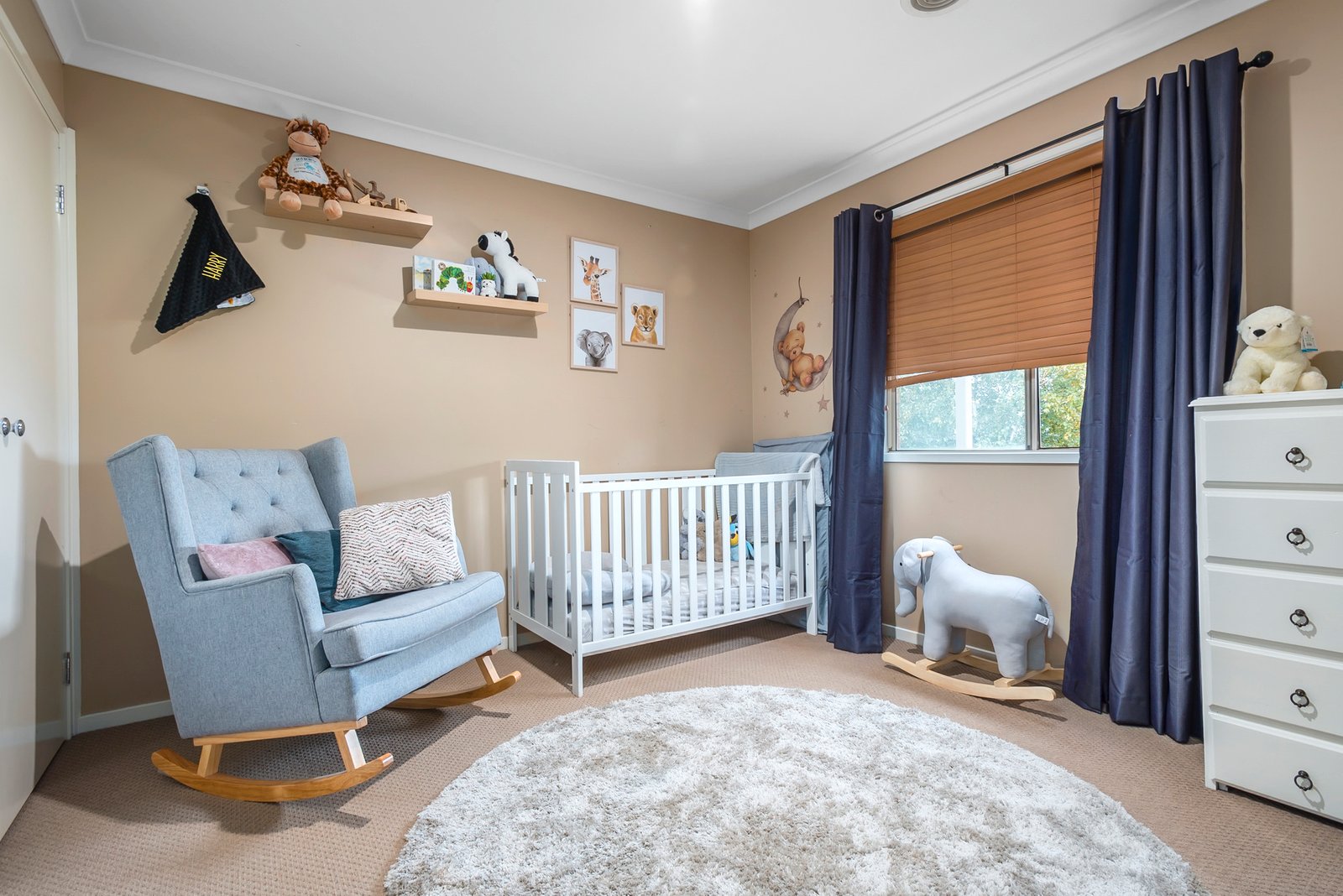 Real Estate and Property in 11 Clover Court, Romsey, VIC