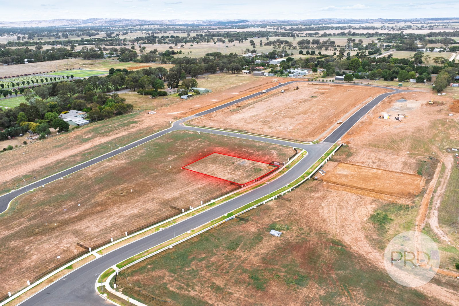 11 Coachwood Drive LAKE ALBERT 4