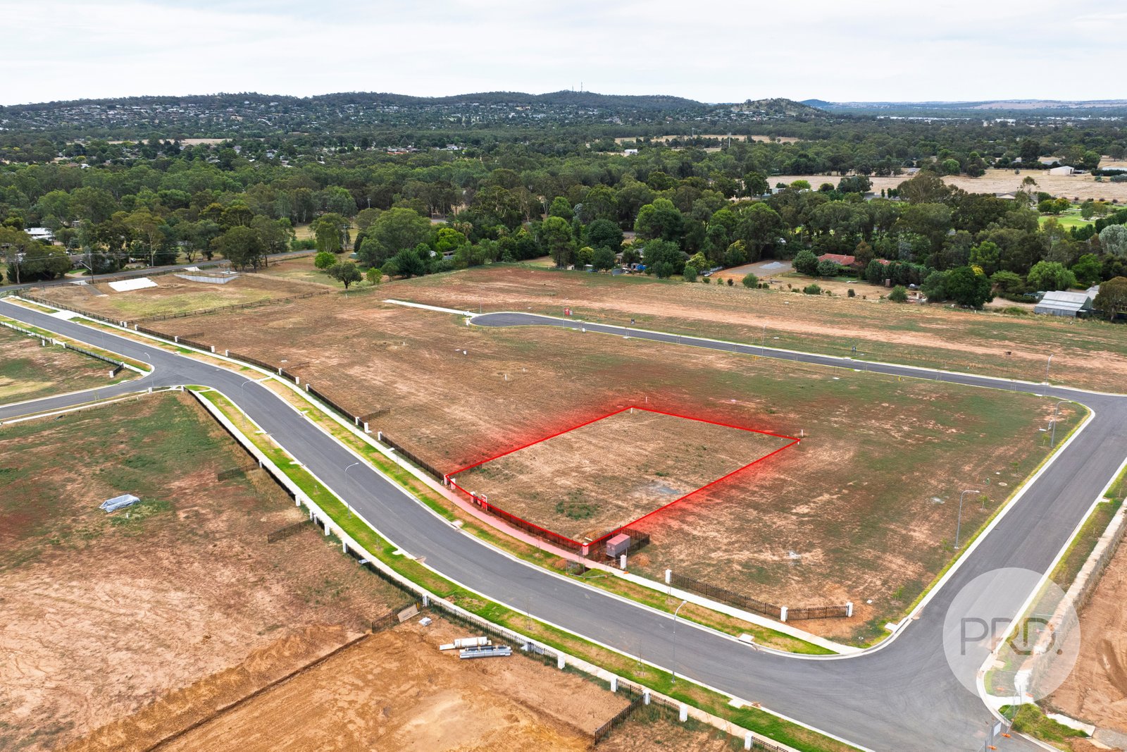 11 Coachwood Drive LAKE ALBERT 7