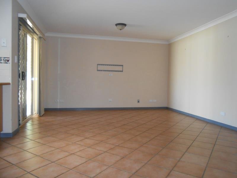 11 Cobb & Co Circuit TAMWORTH 8