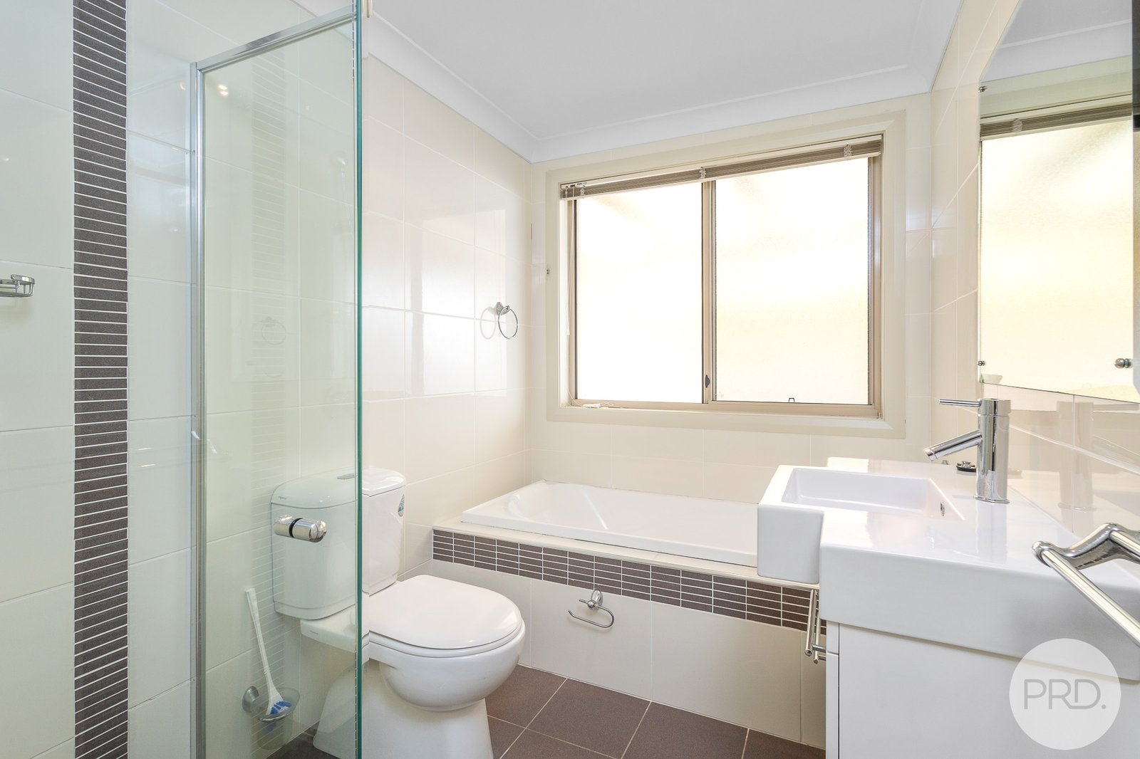 11 Cobia Place CORLETTE 18