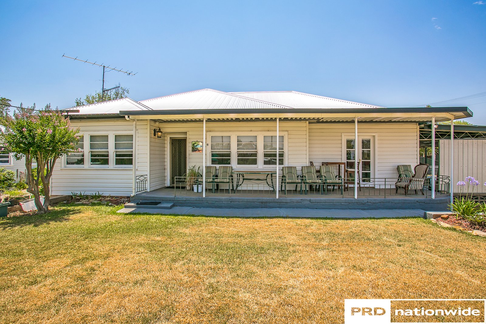 11 Cohen Street TAMWORTH 3