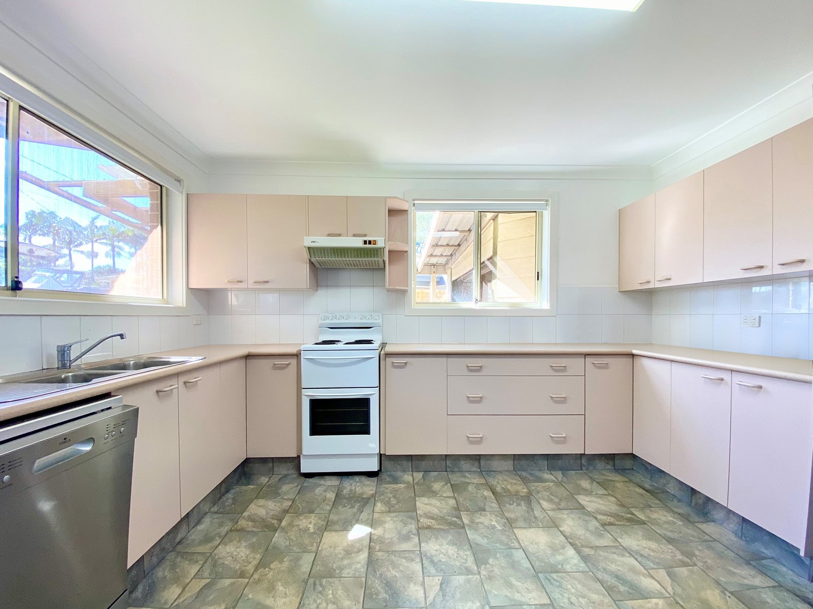 1/1 Colde Close ANNA BAY 5