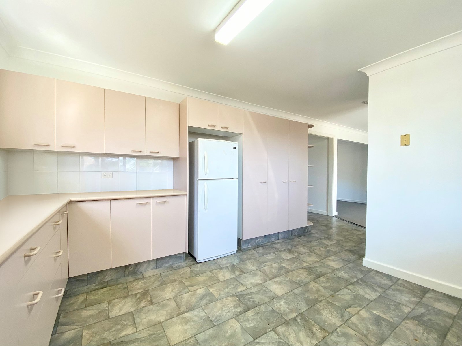 1/1 Colde Close ANNA BAY 6