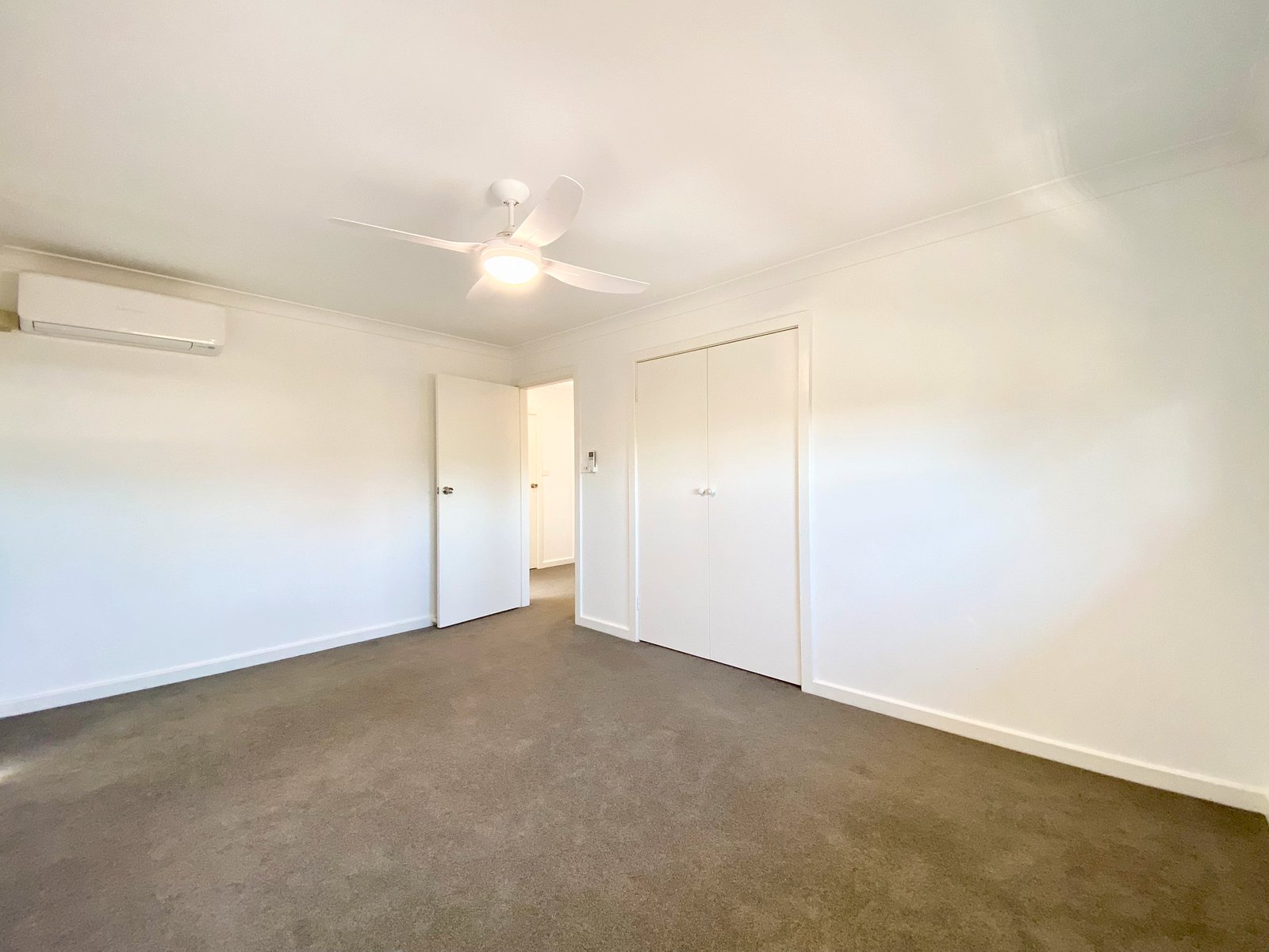 1/1 Colde Close ANNA BAY 15