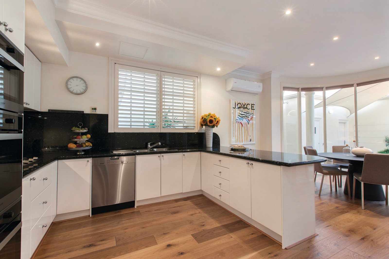 11 Collington Avenue, Brighton, VIC