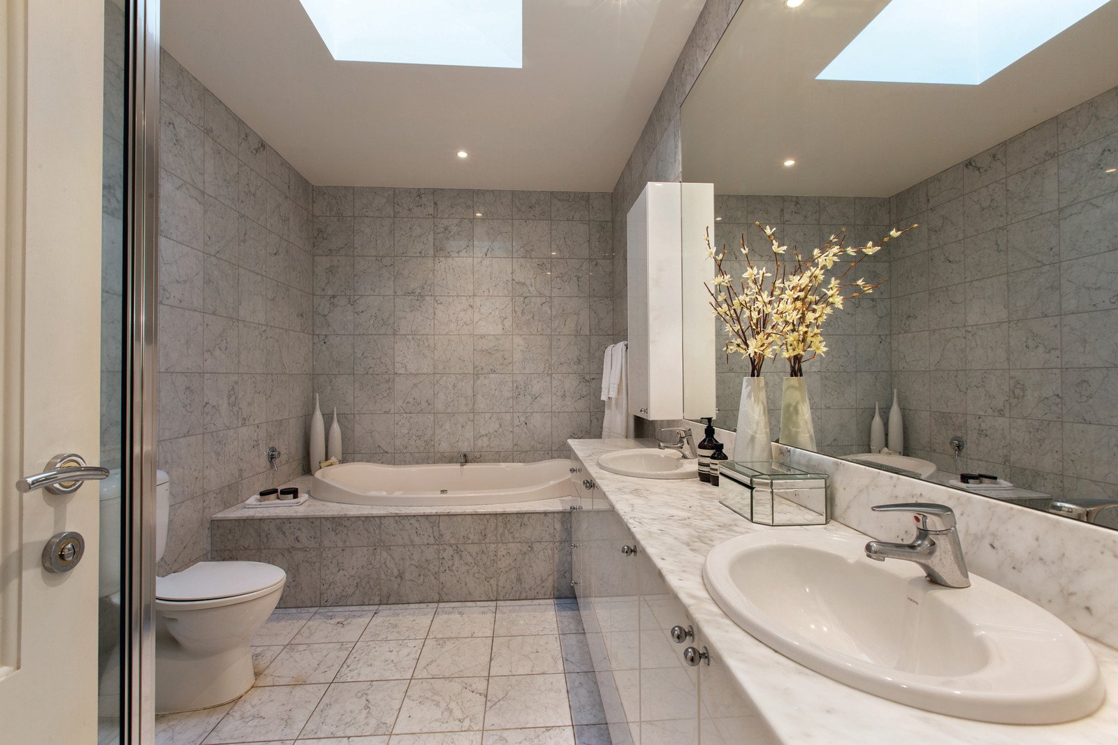 11 Collington Avenue, Brighton, VIC