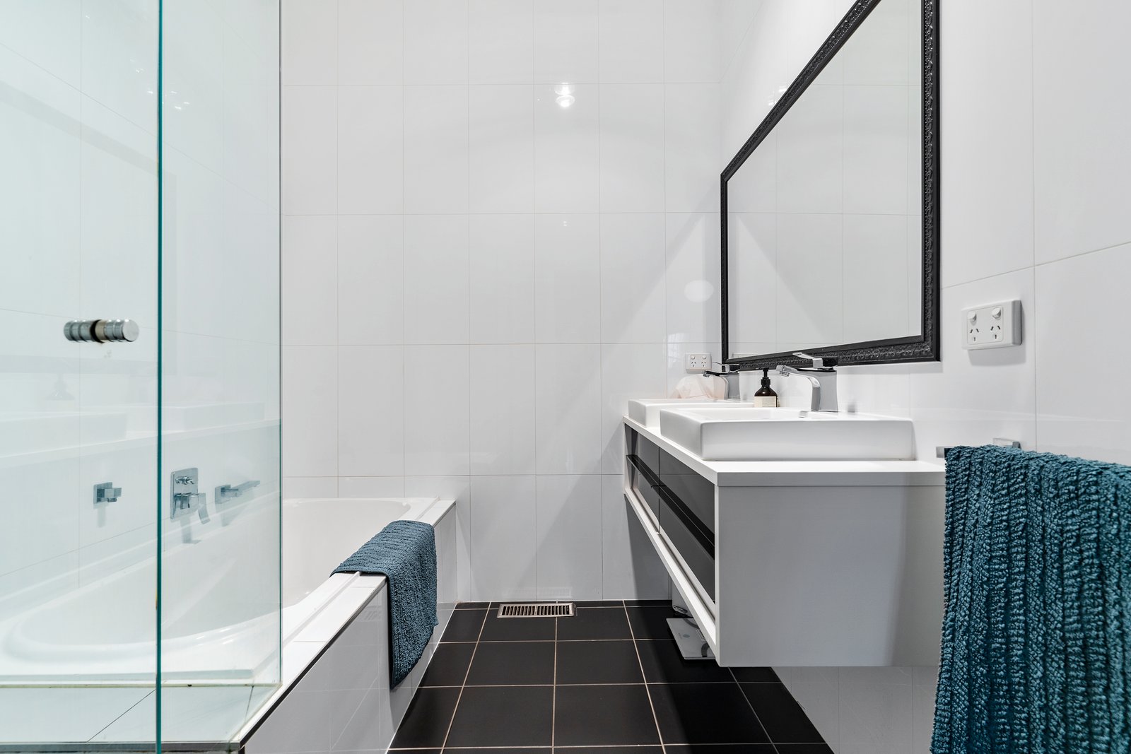 11 Condon Street KENNINGTON 10